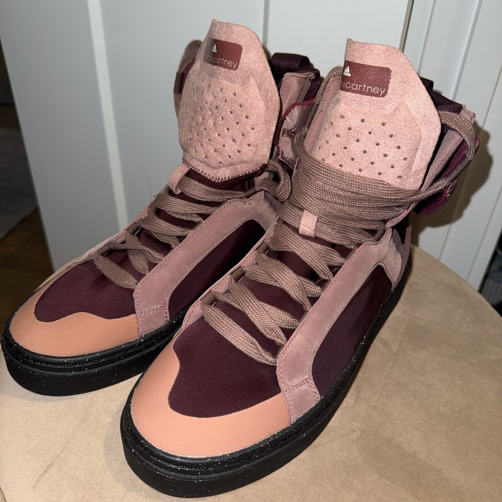 ADIDAS by STELLA MCCARTNEY hi top sneakers - Brand new without box - never worn